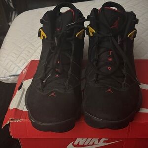 Nike Men's Black and Red Sneakers